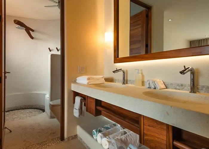 Armadillo Complex Listings Aparthotel Zihuatanejo