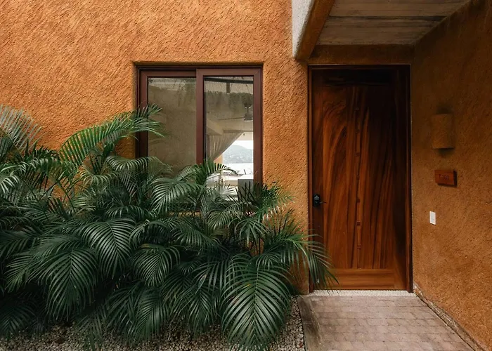 Armadillo Complex Listings Zihuatanejo