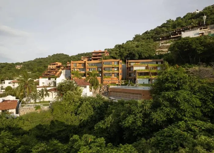 Aparthotel Armadillo Complex Listings
