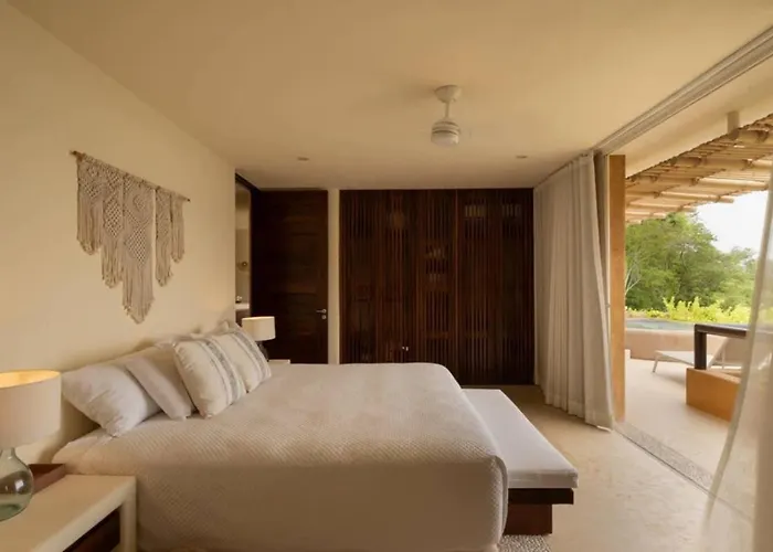 Aparthotel Armadillo Complex Listings Zihuatanejo